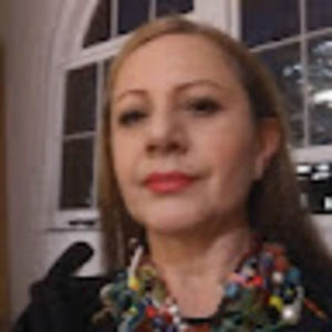 Meet your Posher, Amparo